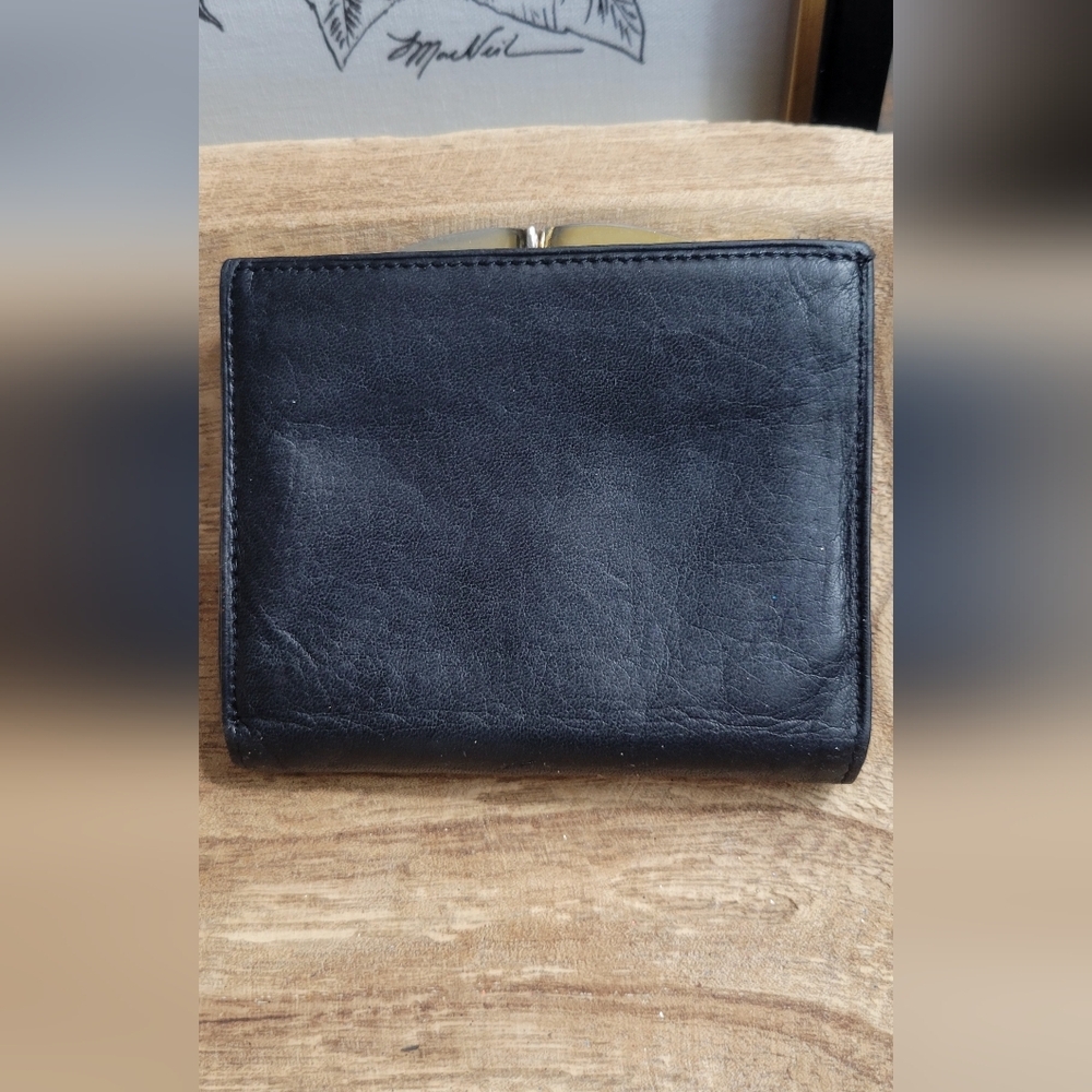 VINTAGE Tignanello 100% Leather Wallet - Picture 12 of 14